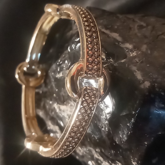 2 bracelets Gold & Silver tone expandable faux turquoise & hammered - Picture 3 of 9